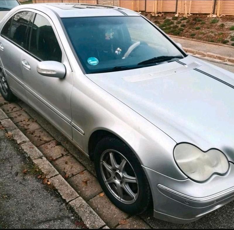 Gebraucht Mercedes C240 170 PS (125 kW) 2001 Silber Limousine