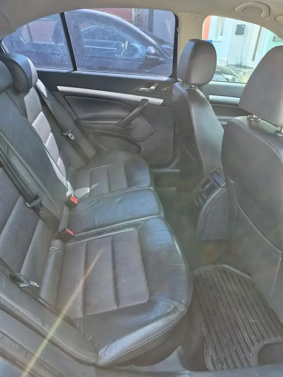Gebraucht Skoda Octavia 105 PS (77 kW) 2004 Grau Limousine