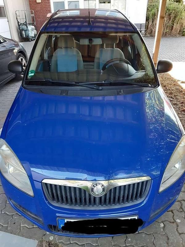 Blau Gebraucht 2008 Skoda Roomster Kombi | 800 € (Superpreis) - Bild 1/4