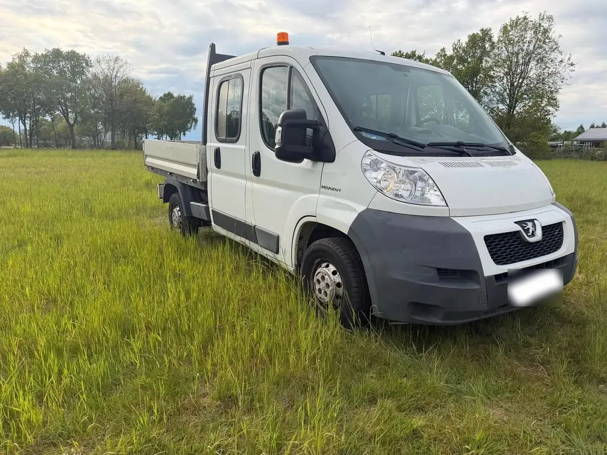 Gebraucht Peugeot Boxer 120 PS (88 kW) 2008 Weiß Van