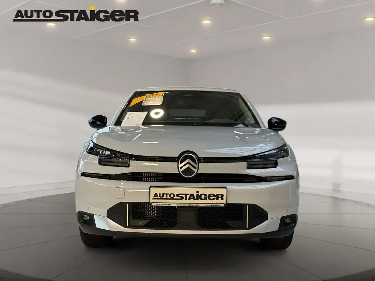 Neu Citroën C4 PureTech 145 PS (106 kW) 2026 Weiss/typ aussenverkleidung me SUV