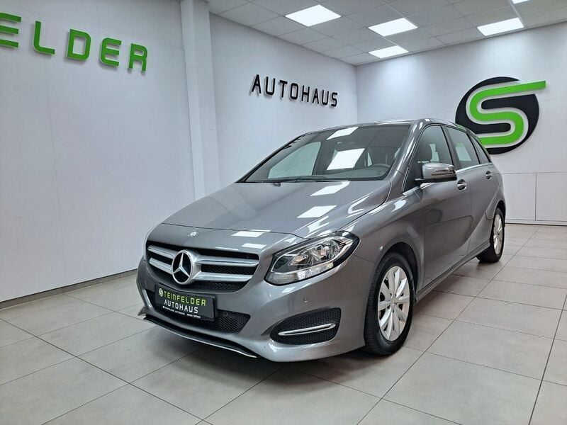 Gebraucht Mercedes B180 Urban 109 PS (80 kW) 2017 Grau Van / Kleinbus