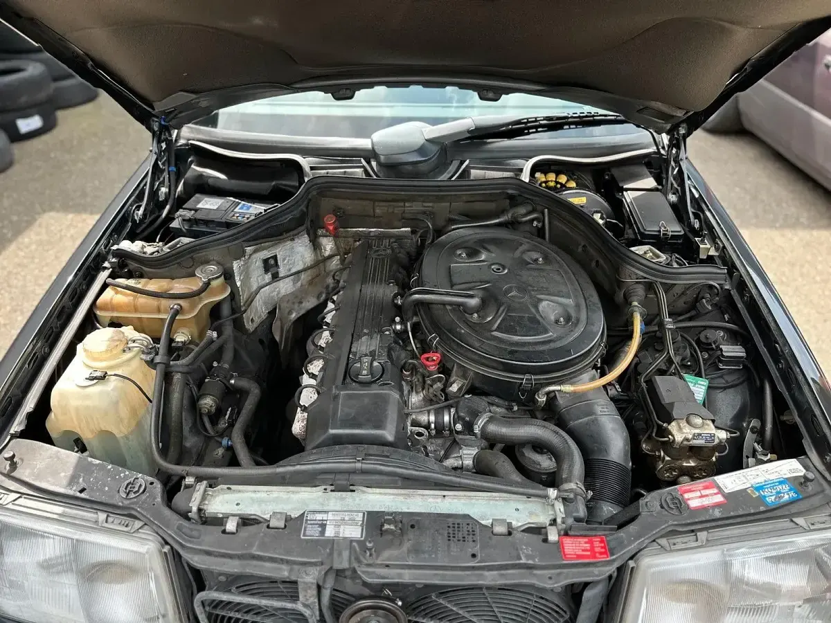 Gebraucht Mercedes 300 179 PS (131 kW) 1989 Schwarz Coupé