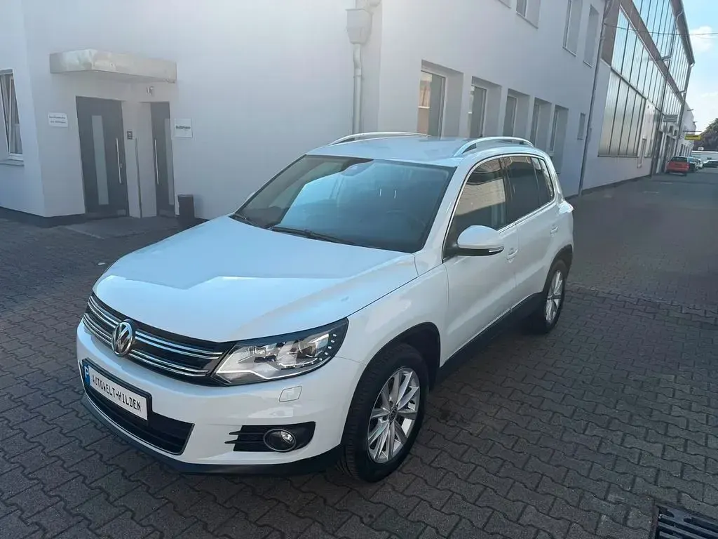 Gebraucht VW Tiguan LOUNGE 140 PS (102 kW) 2014 Weiß SUV