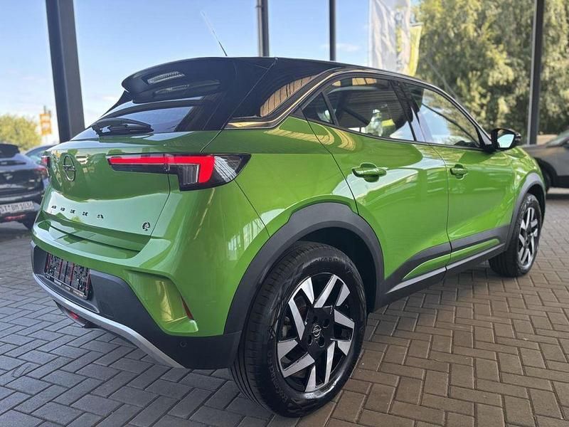 Gebraucht Opel Mokka-e Elegance 100 kW (136 PS) 2023 Ikone grün (metallic) SUV