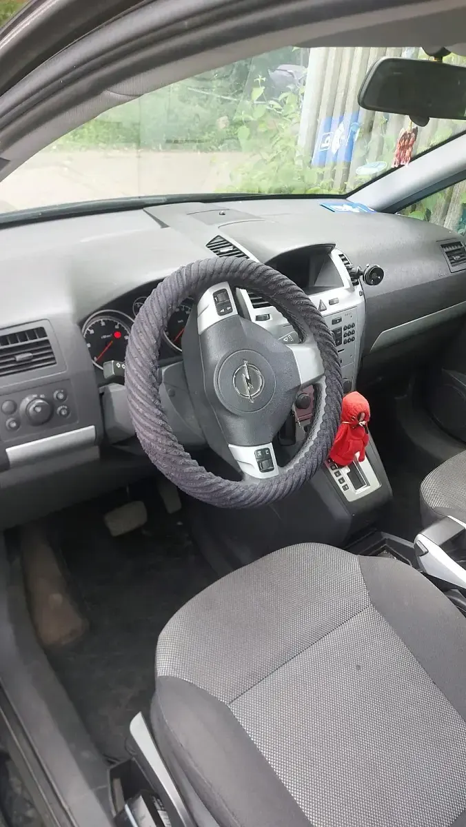 Gebraucht Opel Zafira 120 PS (88 kW) 2009 Schwarz Van / Kleinbus