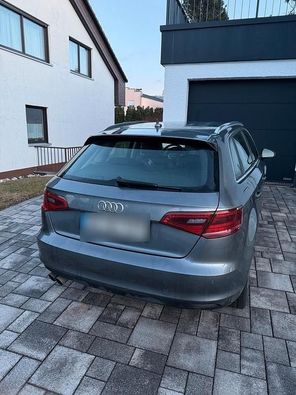 Gebraucht Audi A3 180 PS (132 kW) 2015 Grau Limousine