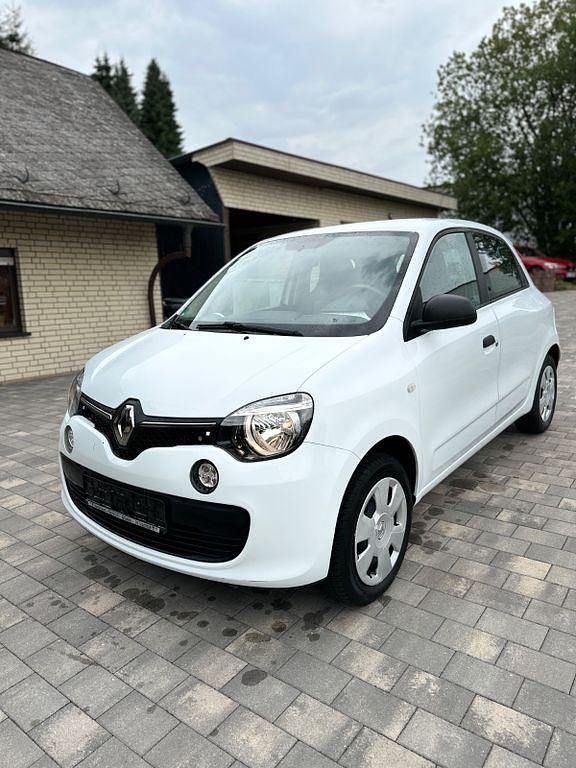 Weiß Gebraucht 2017 Renault Twingo SE Kleinwagen | 3.700 € (Guter Preis) - Bild 1/4