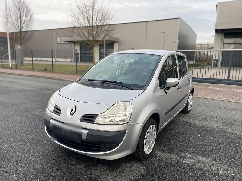 Gebraucht Renault Modus 75 PS (55 kW) 2009 Silber Van / Kleinbus