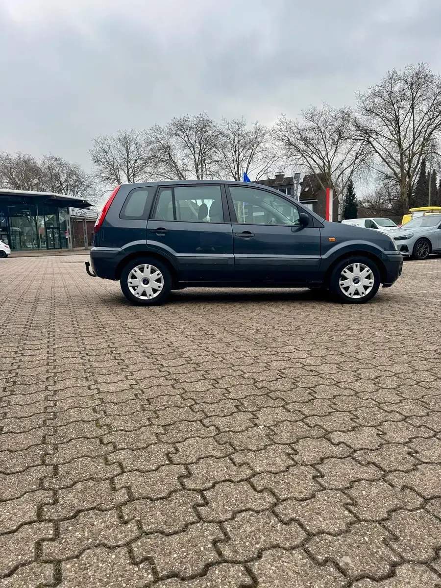 Gebraucht Ford Fusion 90 PS (66 kW) 2008 Grau Kleinwagen
