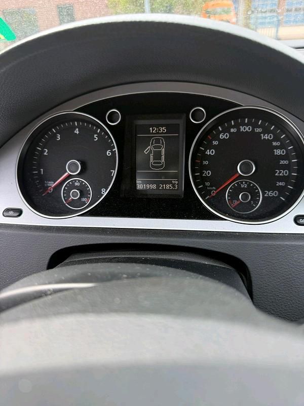 Gebraucht VW Passat 122 PS (89 kW) 2009 Grau Kombi