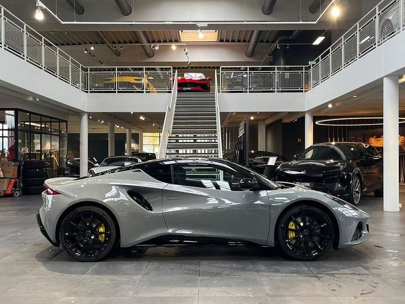 Neu Lotus Emira 405 PS (297 kW) 2026 Grau Coupé