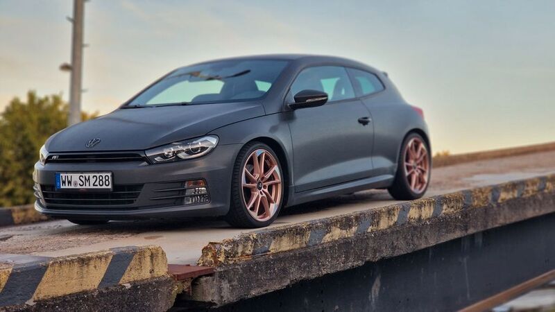 Grau Gebraucht 2014 VW Scirocco R Coupé | 12.500 € (Fairer Preis) - Bild 1/4