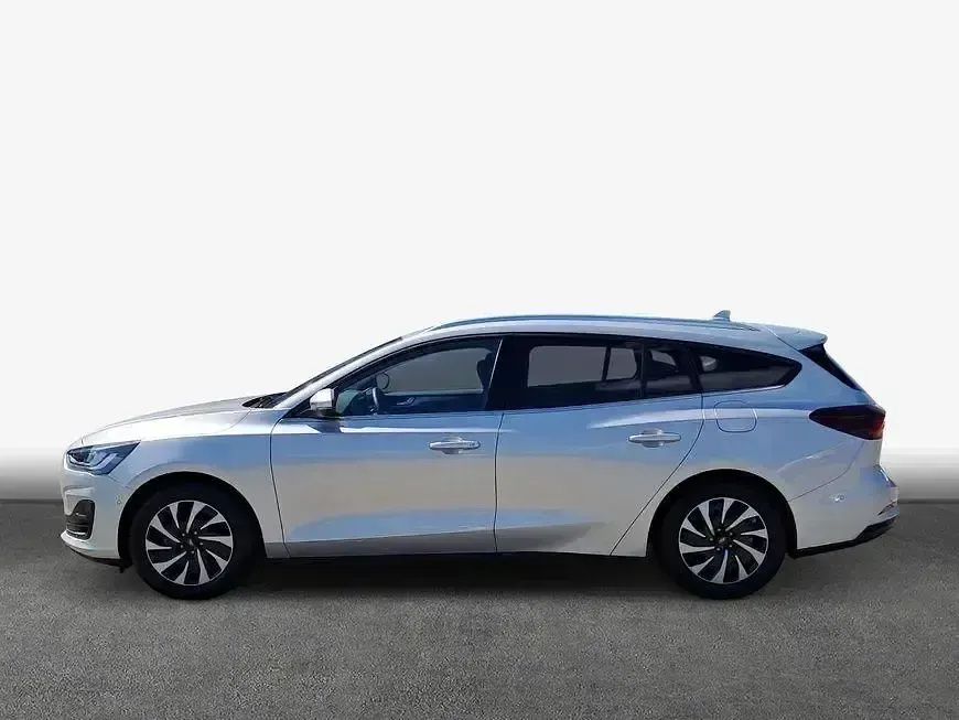 Gebraucht Ford Focus Titanium 116 PS (85 kW) 2025 Silber Kombi