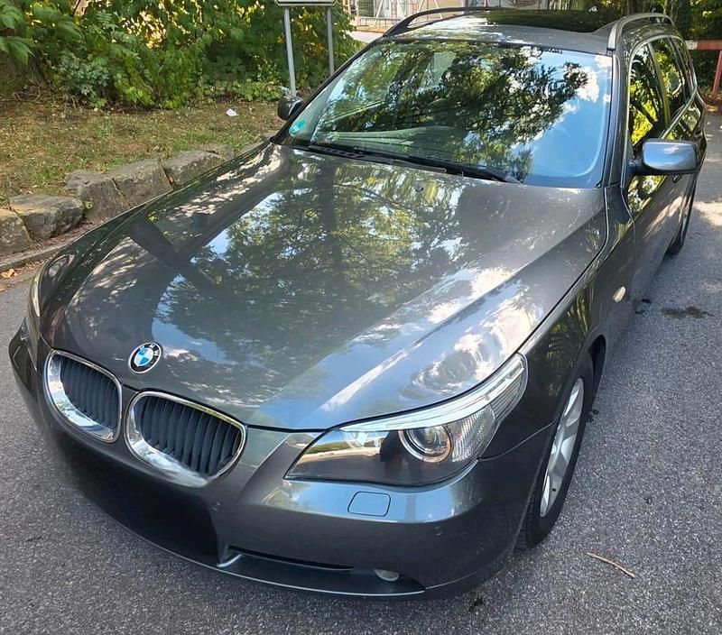 Grau Gebraucht 2005 BMW 530 Kombi | 4.299 € (Guter Preis) - Bild 1/4