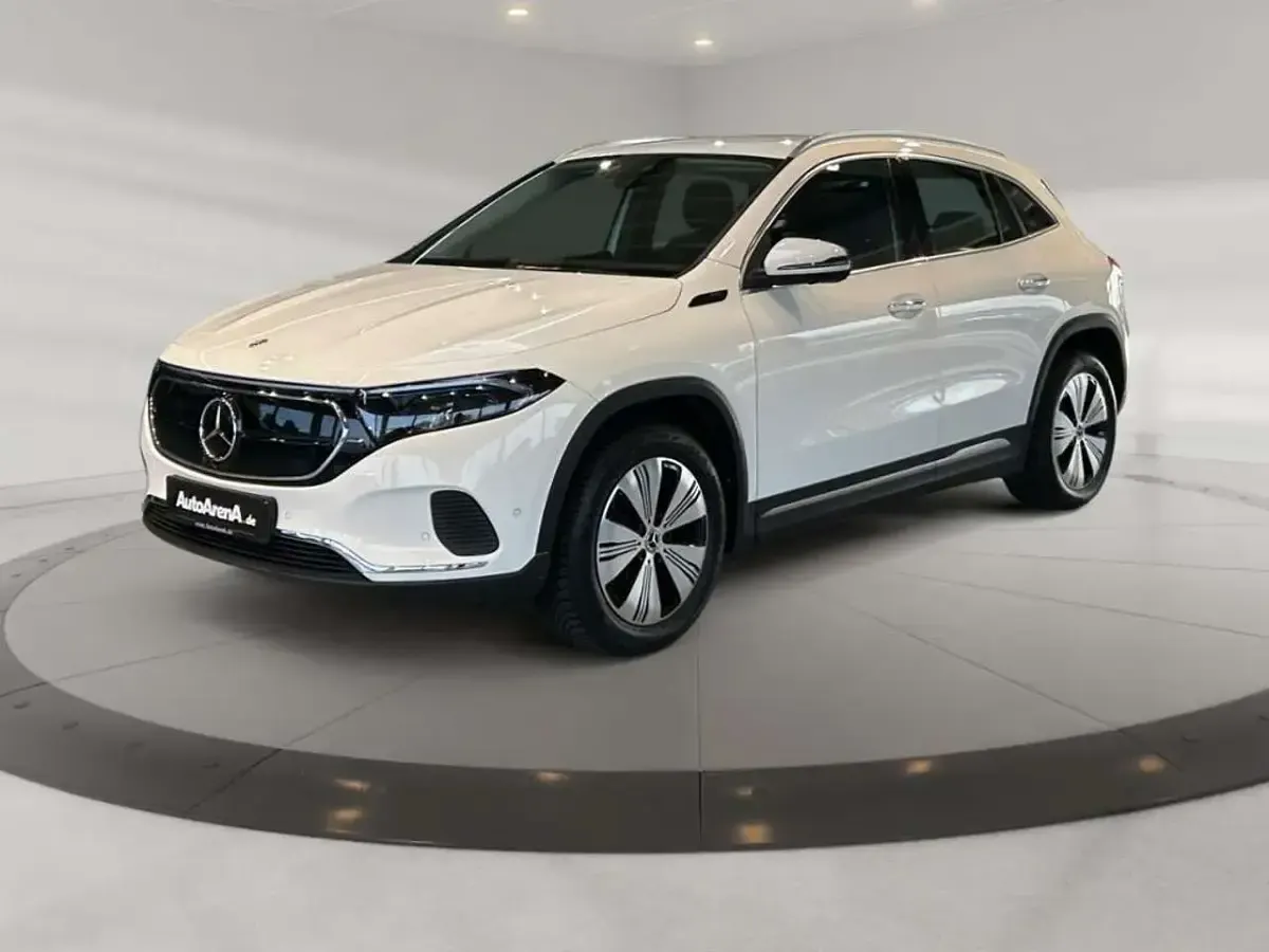 Gebraucht Mercedes EQA300 Progressive 167 kW (228 PS) 2022 Unilack polarweiß SUV