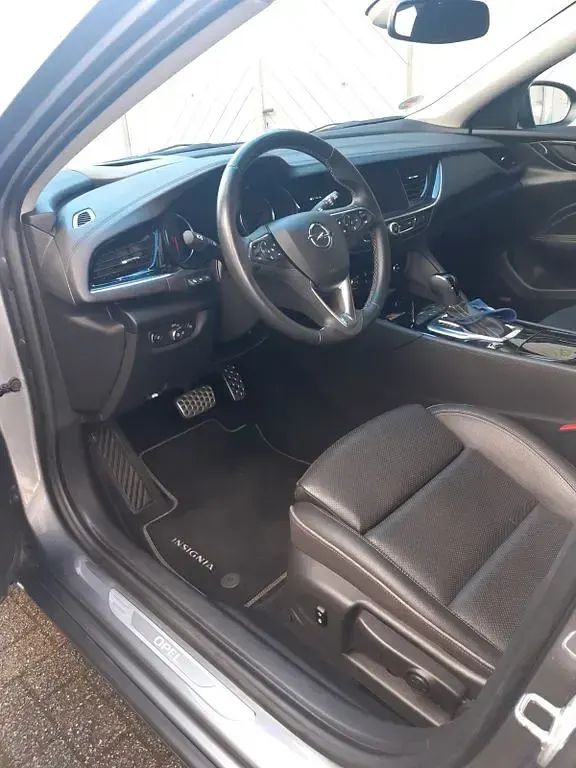 Gebraucht Opel Insignia Dynamic 165 PS (121 kW) 2017 Grau Kombi