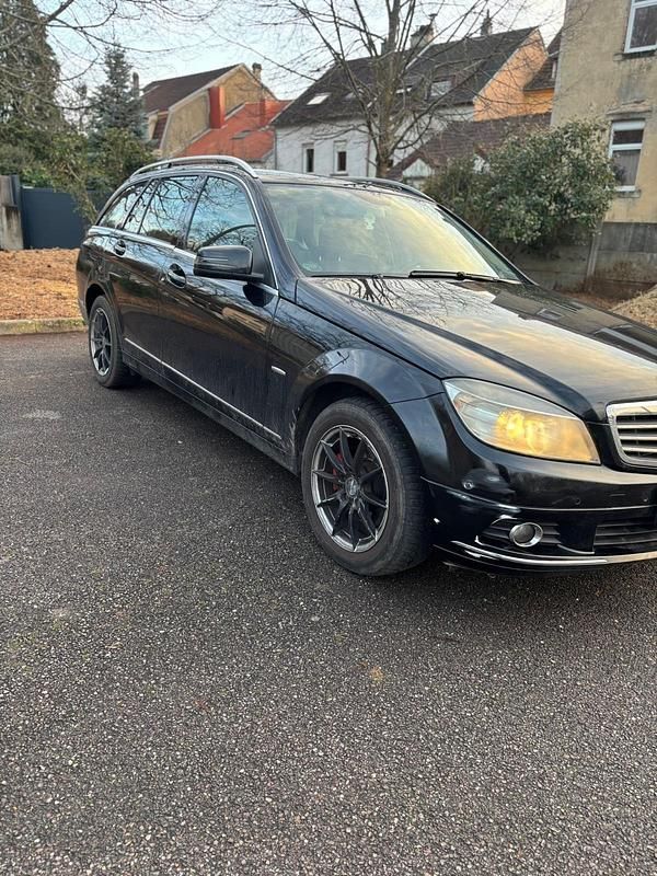 Schwarz Gebraucht 2008 Mercedes C220 Kombi | 3.200 € (Superpreis) - Bild 1/4