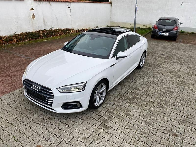 Weiß Gebraucht 2017 Audi A5 Sport Limousine | 20.999 € (Fairer Preis) - Bild 1/4