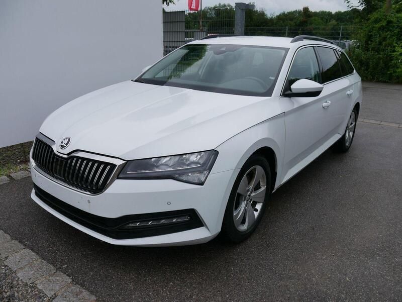 Ambition Gebraucht 2021 Skoda Superb Kombi | 17.590 € (Superpreis) - Bild 1/4