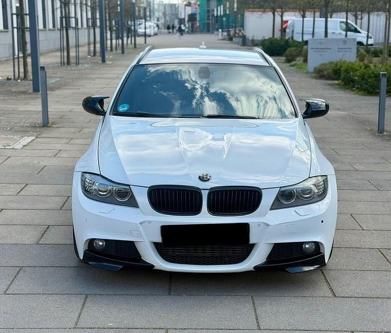 Gebraucht BMW 325 M Performance 204 PS (150 kW) 2010 Weiß Kombi