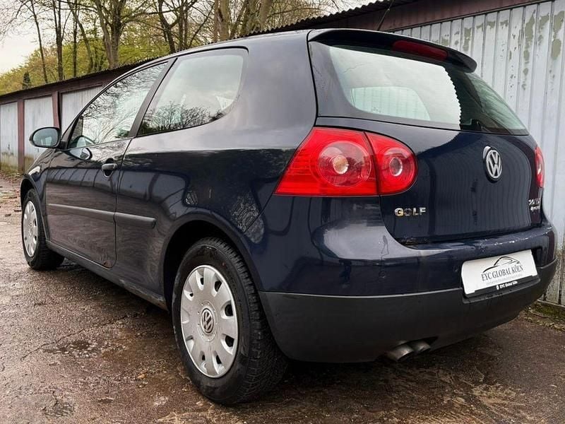 Gebraucht VW Golf V Trendline 140 PS (102 kW) 2007 Blau Limousine