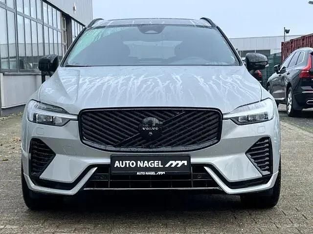 Second-hand Volvo XC60 Plus 455 CP (334 kW) 2025 Gri SUV