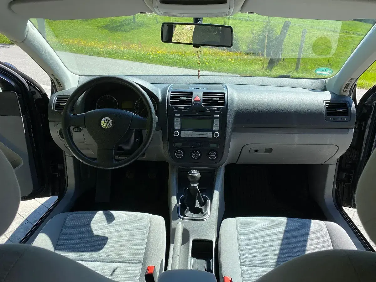 Gebraucht VW Golf VI Trendline 105 PS (77 kW) 2008 Schwarz Kleinwagen