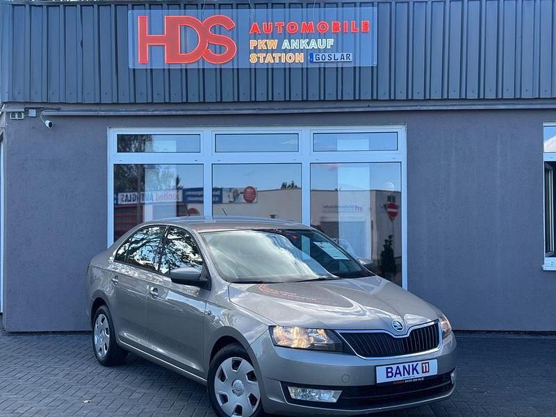 Beige Gebraucht 2012 Skoda Rapid Ambition Limousine | 6.490 € (Etwas zu teuer) - Bild 1/4