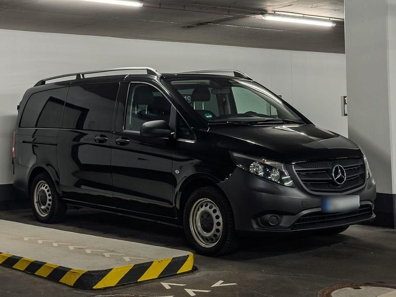 Gebraucht Mercedes Vito 136 PS (100 kW) 2016 Schwarz Van