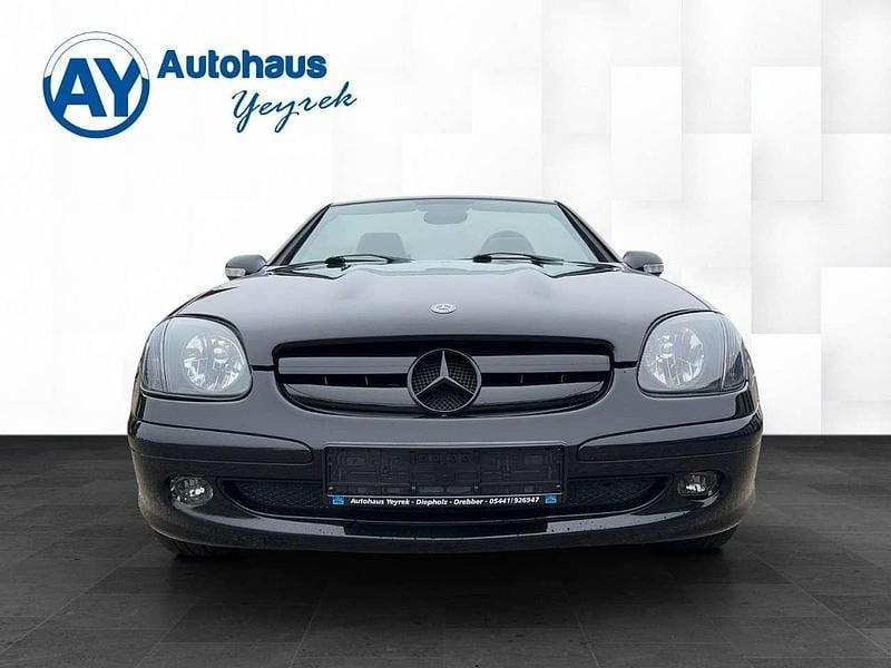 Gebraucht Mercedes SLK200 163 PS (119 kW) 2003 Obsidianschwarz  metalliclack Cabrio