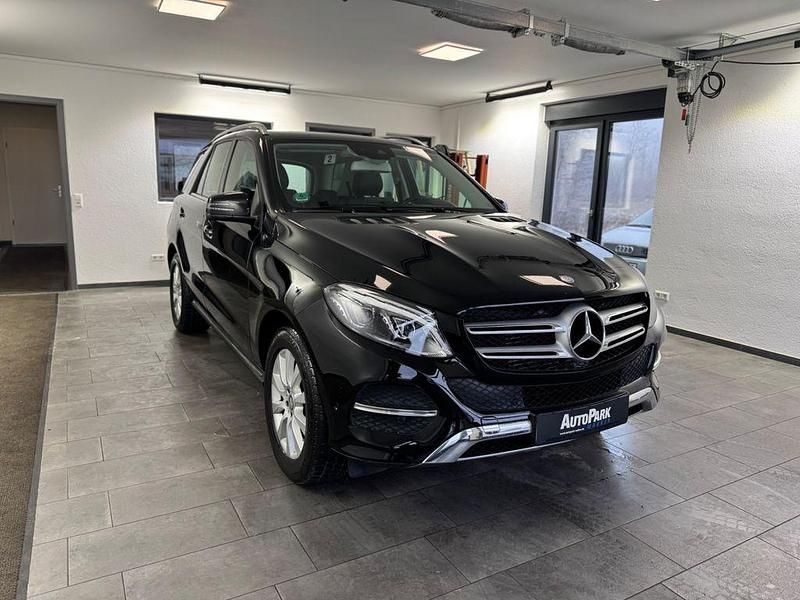 Gebraucht Mercedes GLE350 258 PS (189 kW) 2015 Schwarz SUV