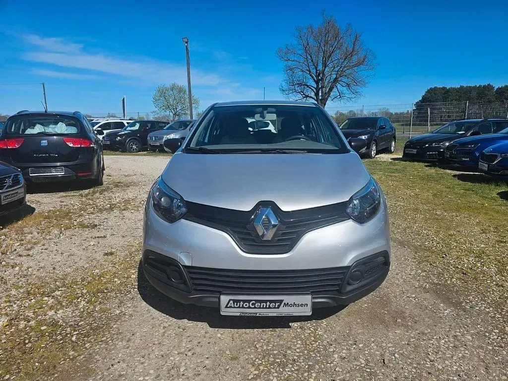 Second-hand Renault Captur Expression 90 CP (66 kW) 2015 Argintiu SUV
