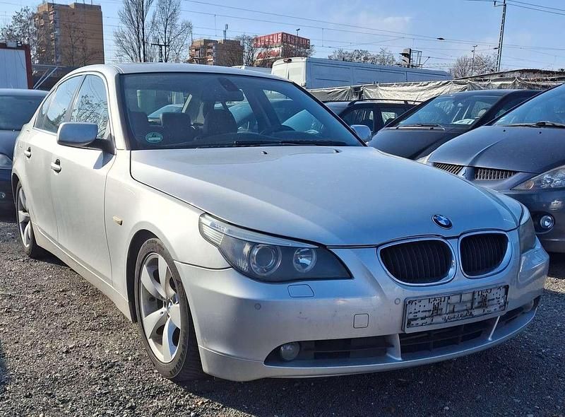 Gebraucht BMW 525 192 PS (141 kW) 2005 Silber Limousine