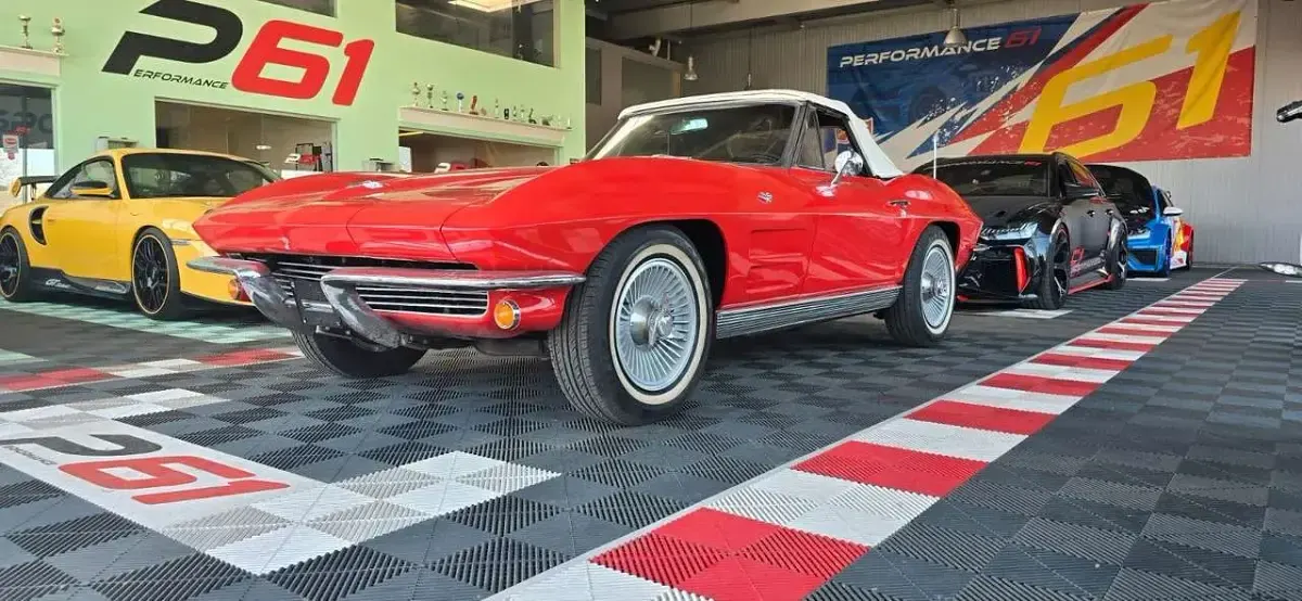 Używany Corvette Stingray 299 KM (219 kW) 1963 Czerwony Kabriolet