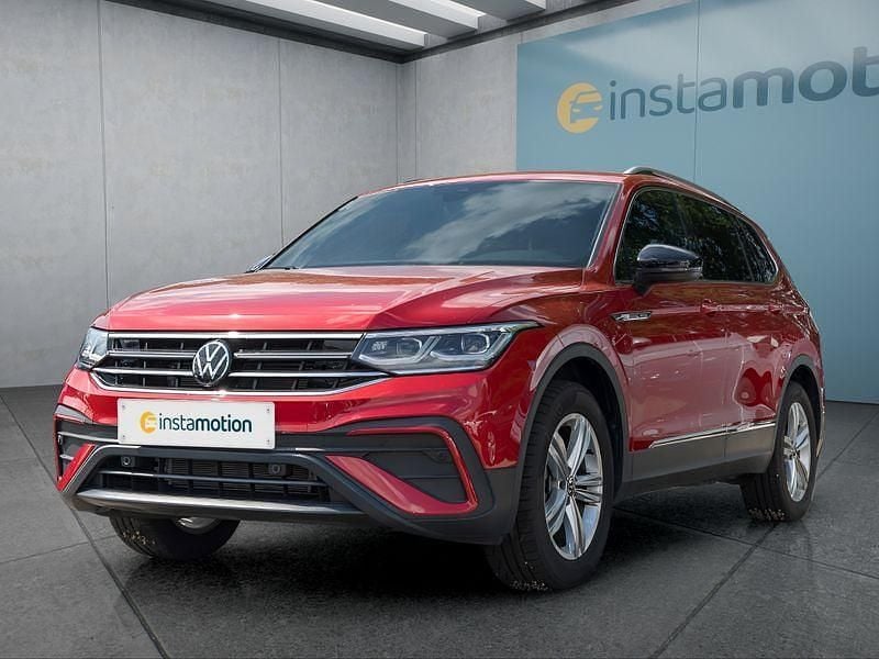 Rot Gebraucht 2024 VW Tiguan SUV | 35.799 € (Fairer Preis) - Bild 1/4