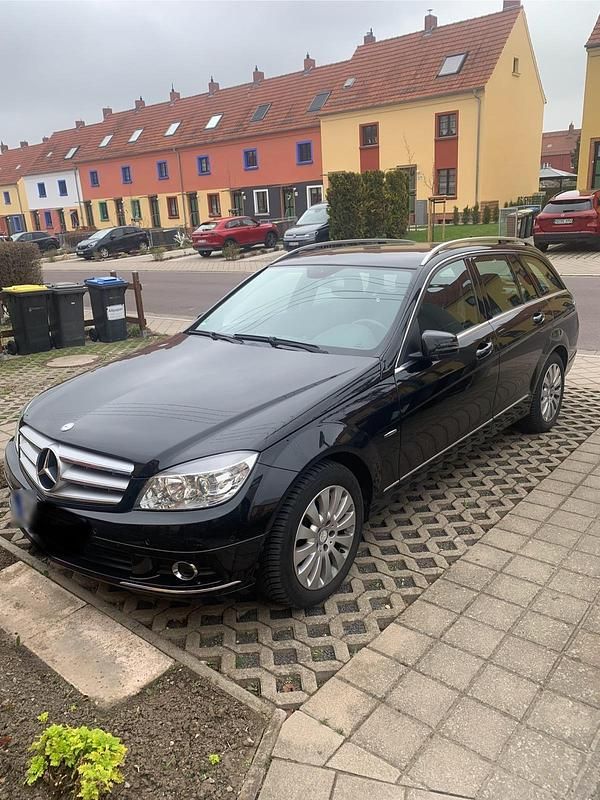 Gebraucht Mercedes C180 115 PS (84 kW) 2009 Schwarz Kombi