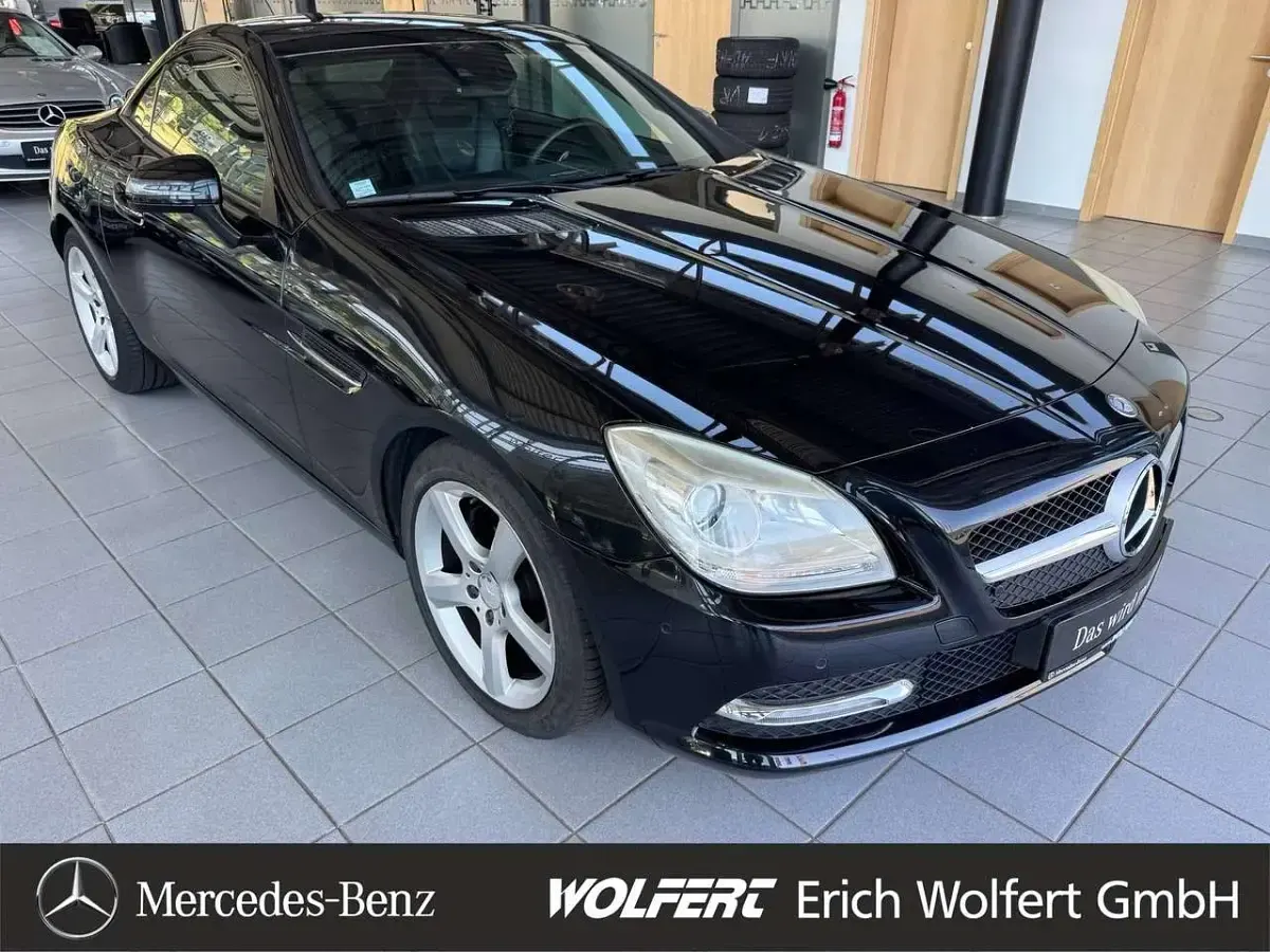 Gebraucht Mercedes SLK250 204 PS (150 kW) 2013 Obsidianschwarz  metalliclack Cabrio