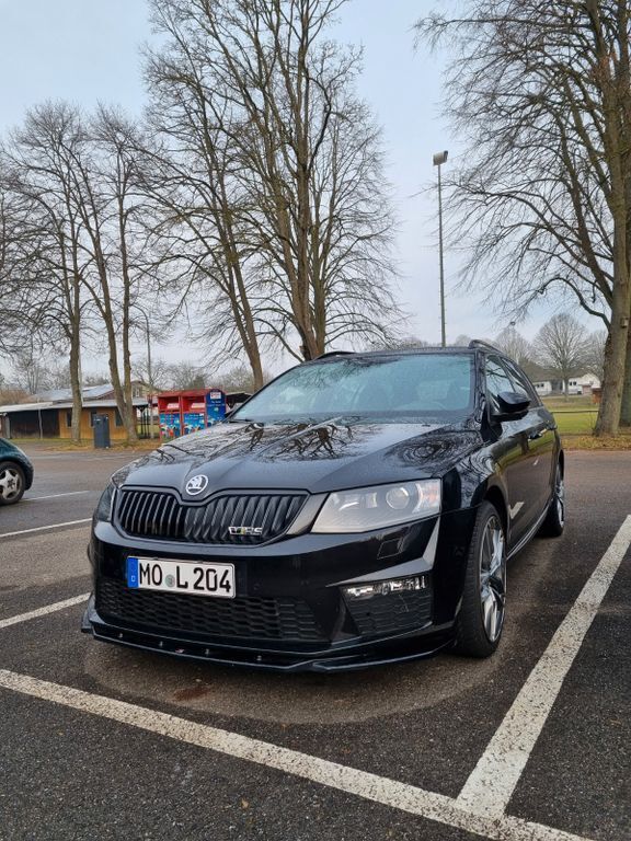 Schwarz Gebraucht 2015 Skoda Octavia RS Kombi | 18.000 € (Guter Preis) - Bild 1/4