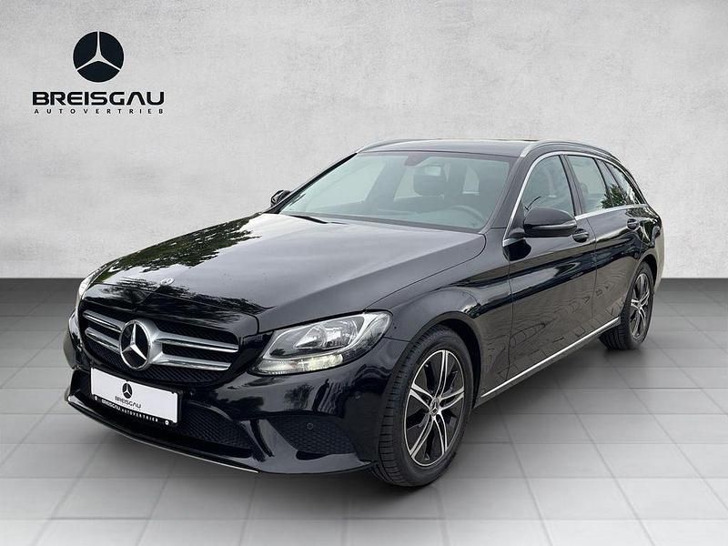 Schwarz Gebraucht 2020 Mercedes C220 Avantgarde Limousine | 20.990 € (Superpreis) - Bild 1/4