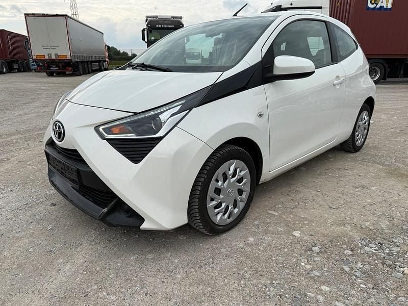 Weiß Gebraucht 2019 Toyota Aygo Kleinwagen | 7.300 € (Guter Preis) - Bild 1/4