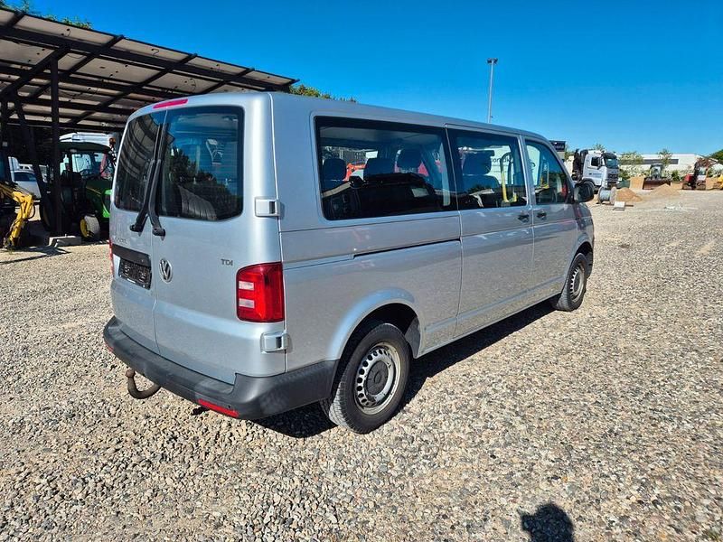 Gebraucht VW Transporter 102 PS (75 kW) 2018 Silber Van