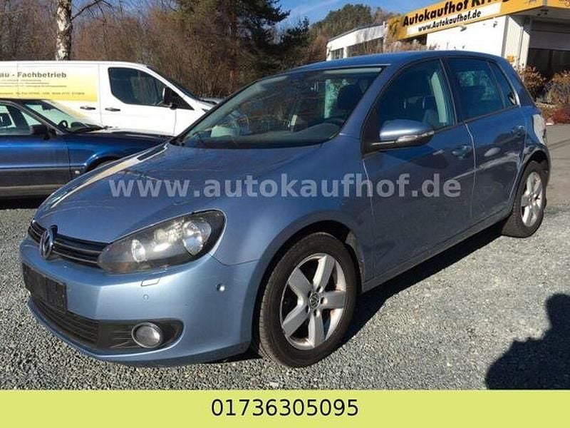 Gebraucht VW Golf VI Team 86 PS (63 kW) 2011 Blau Kleinwagen