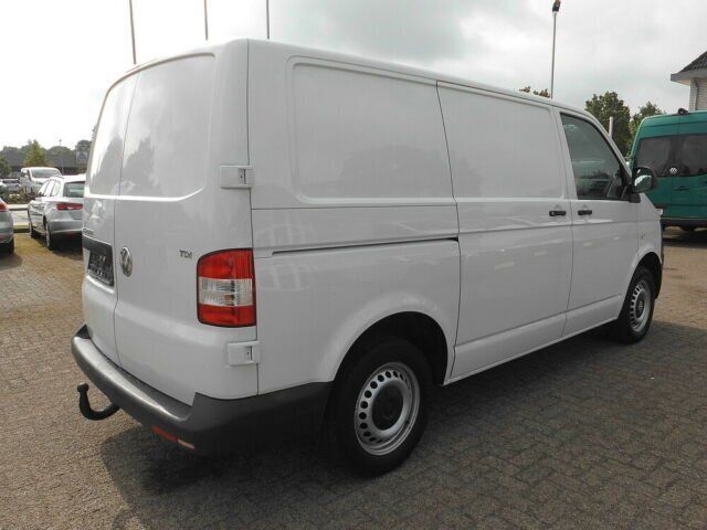 Gebraucht VW T5 84 PS (61 kW) 2015 Weiß Van