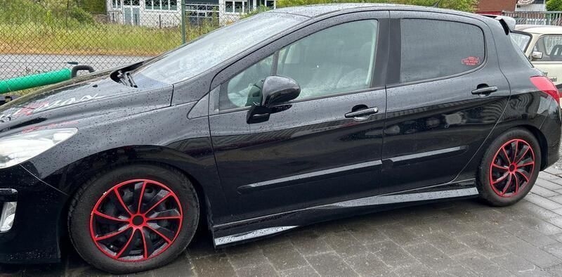 Schwarz Gebraucht 2008 Peugeot 308 Limousine | 2.300 € - Bild 1/4