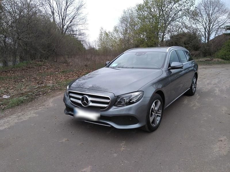 Gebraucht Mercedes E200 184 PS (135 kW) 2018 Grau Kombi