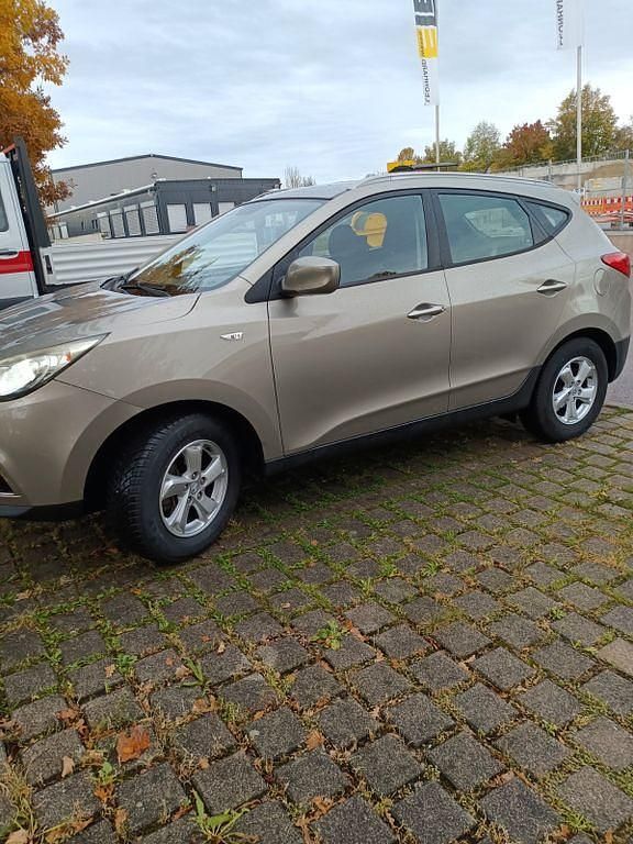 Gebraucht Hyundai ix35 Comfort 163 PS (119 kW) 2010 Grau SUV