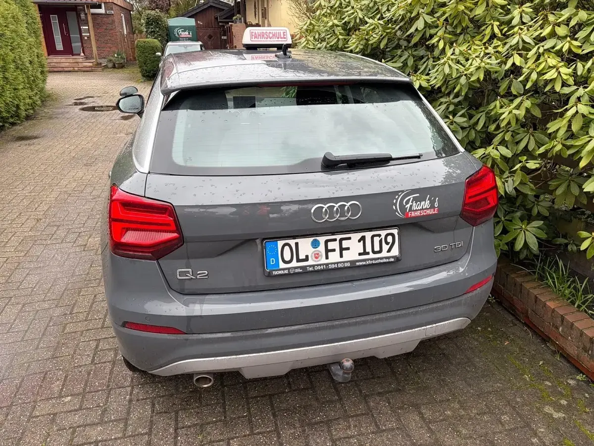 Gebraucht Audi Q2 116 PS (85 kW) 2019 Grau SUV