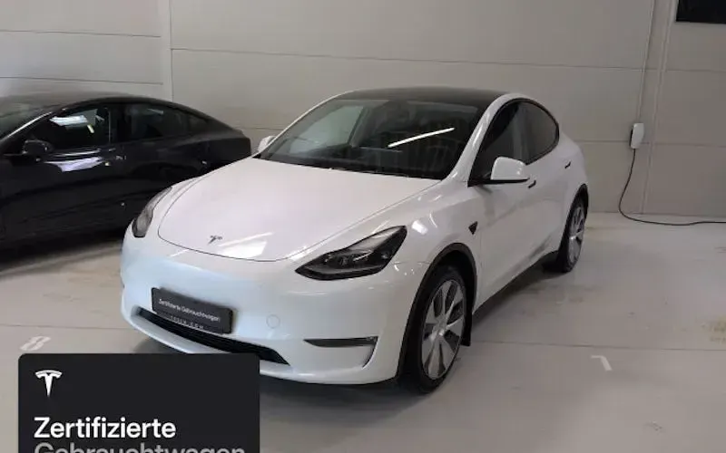 Gebraucht Tesla Model Y 273 kW (372 PS) 2023 Weiß SUV