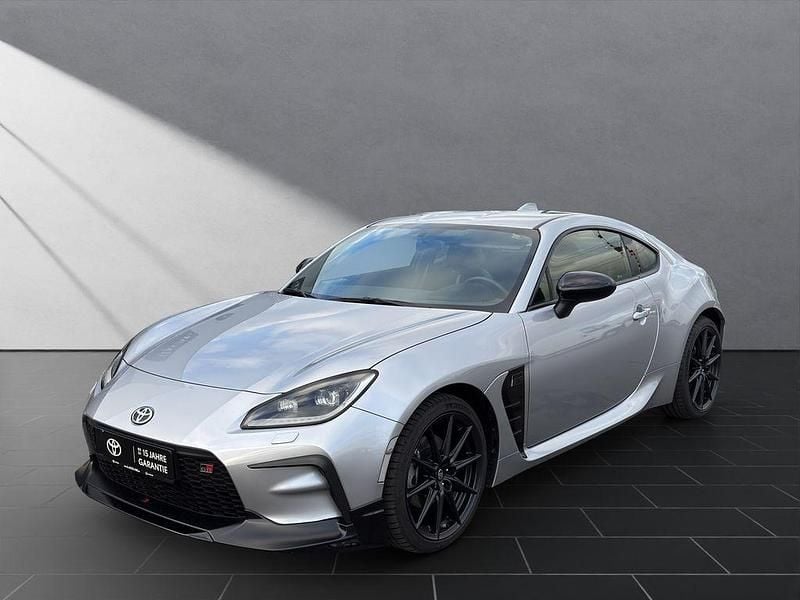 Ice silver metallic Gebraucht 2024 Toyota GR86 Coupé | 36.950 € (Fairer Preis) - Bild 1/4